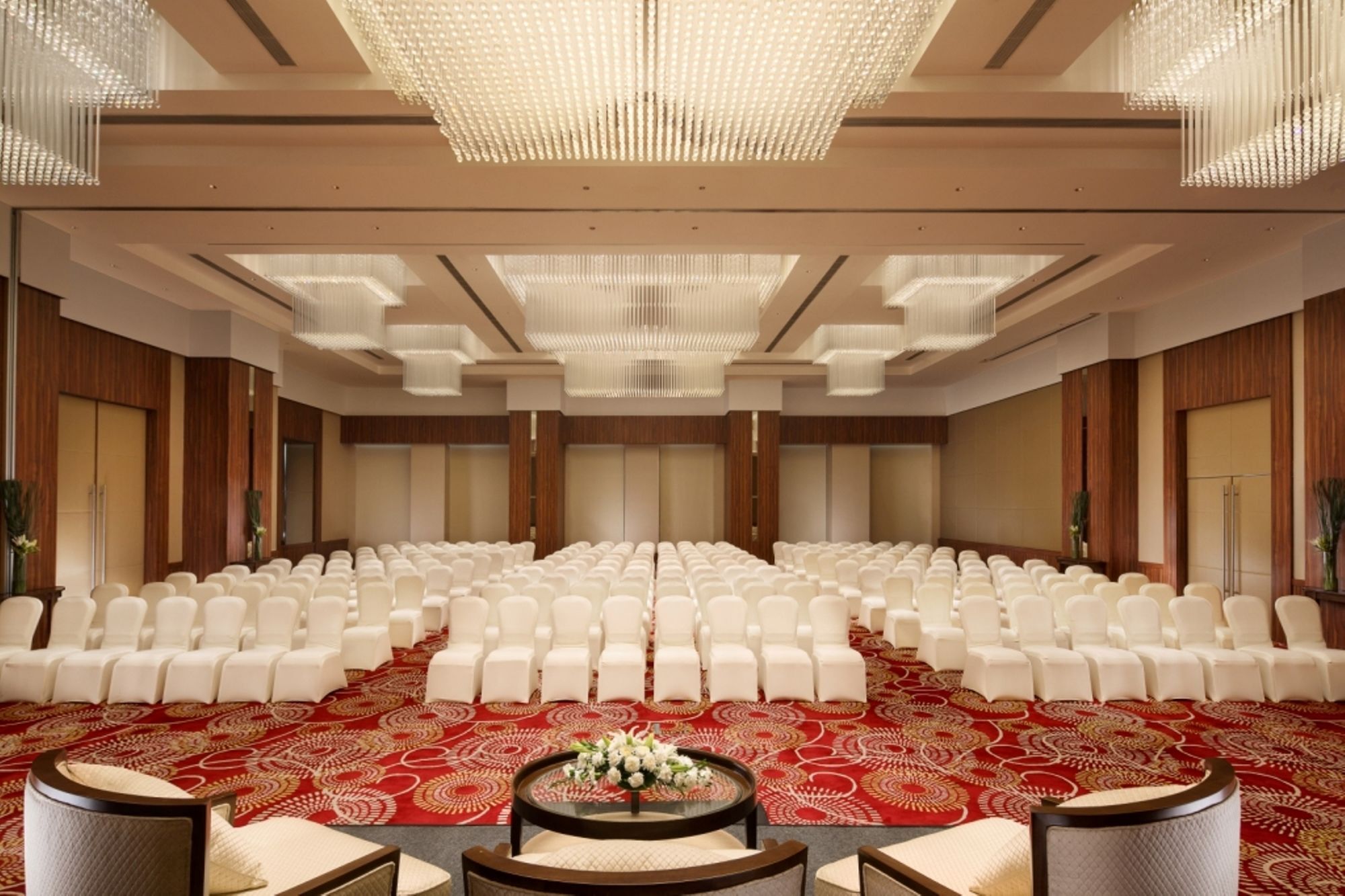 Sandal Suites By Lemon Tree Hotels Noida Exterior foto
