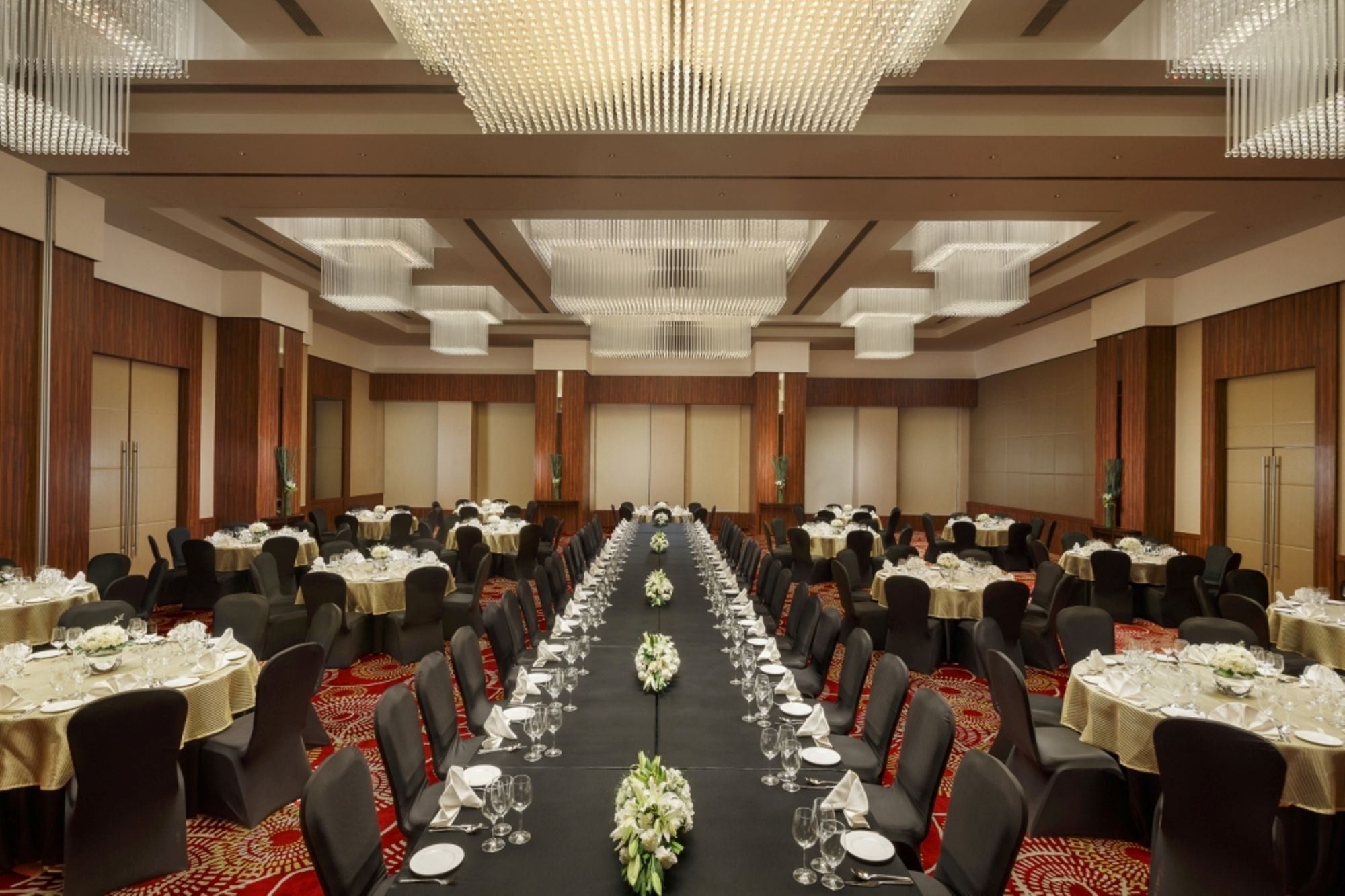 Sandal Suites By Lemon Tree Hotels Noida Exterior foto