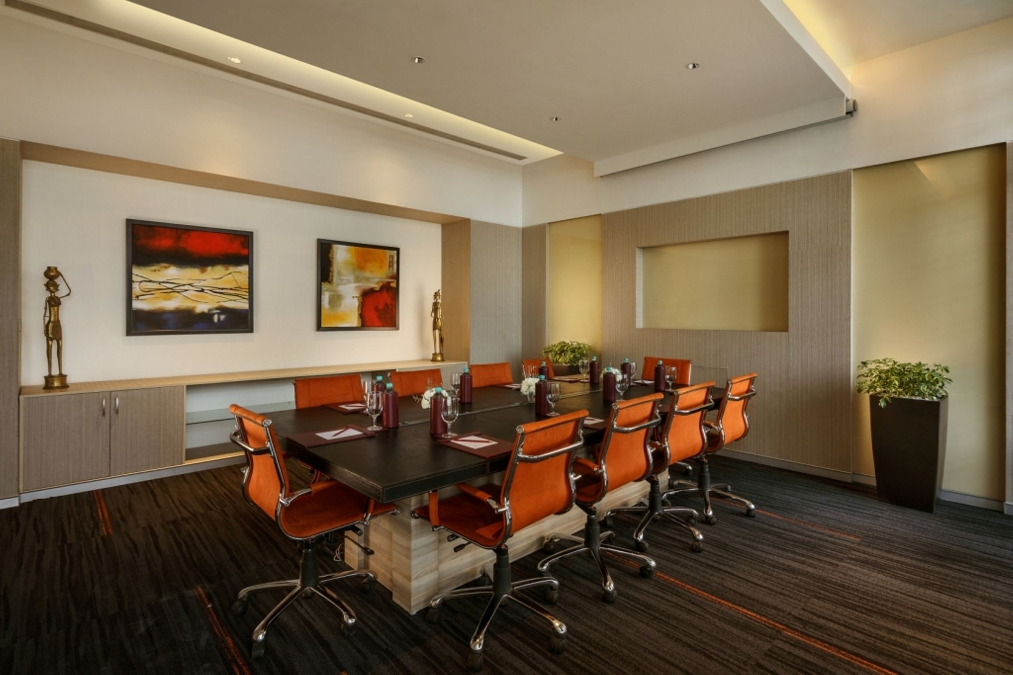 Sandal Suites By Lemon Tree Hotels Noida Exterior foto